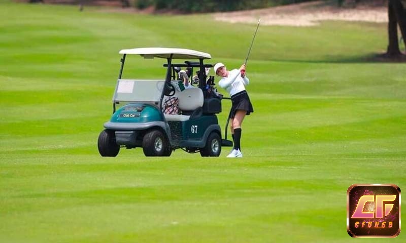 Chi phí thuê xe, caddies để thuận tiện hơn