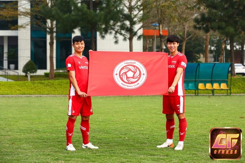 Huy hiệu và màu áo của CLB Viettel