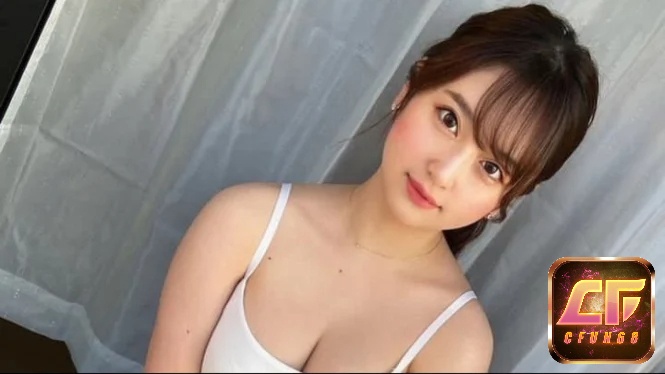 Kaname Momojiri là một diễn viên trẻ khá xuất sắc hiện nay