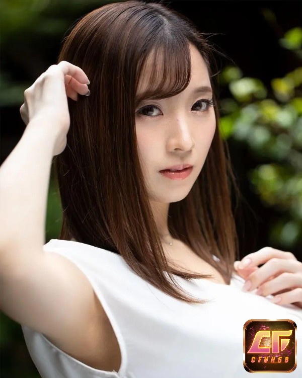 Cô có lượng người Follow khủng trên Twitter