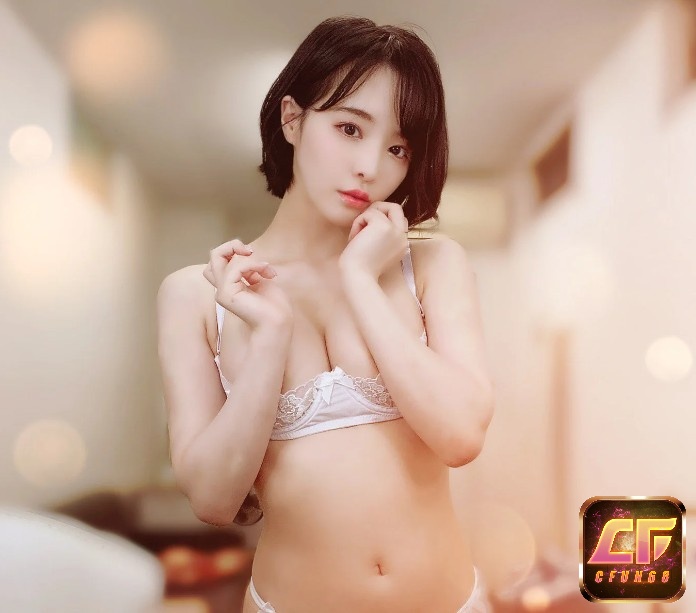Vẻ đẹp hồn nhiên trong đôi mắt của nữ diễn viên sinh năm 1998