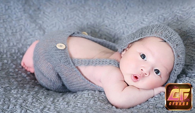 Nằm mơ thấy bé trai sơ sinh là điềm may mắn