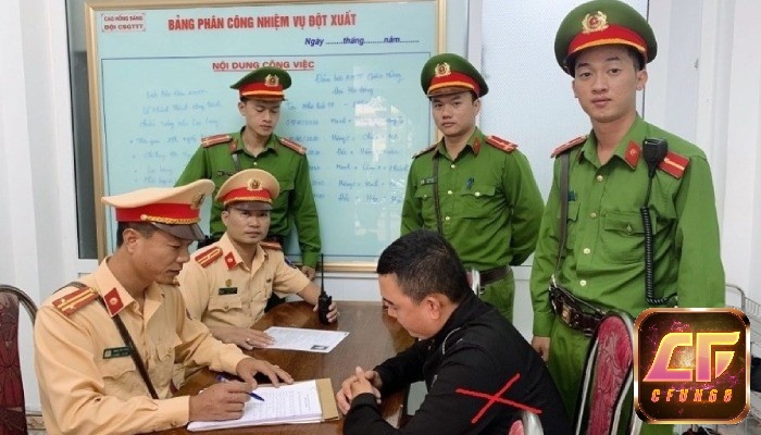 Mơ thấy công an bắt đánh số gì - Giấc mơ bị công an bắt có ý nghĩa đặc biệt