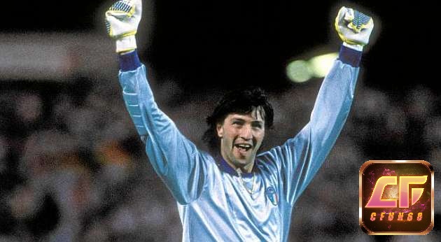 Walter Zenga đang nắm giữ kĩ lục thủ môn giữ sạch lưới lâu nhất tại các vòng chung kết WC