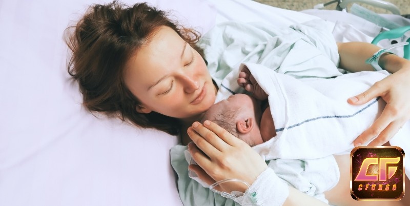 Ngủ mơ thấy em bé vừa sinh ra chết báo hiệu mọi khó khăn của bạn sẽ được giải quyết ổn thỏa