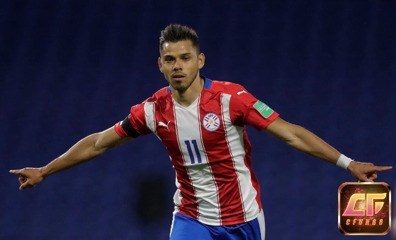 Angel Romero là cầu thủ quan trọng trong đội hình của Paraguay