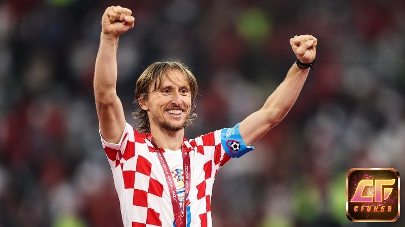 Luka Modrić là một tiền vệ trung tâm với những thành tích đáng ngưỡng mộ