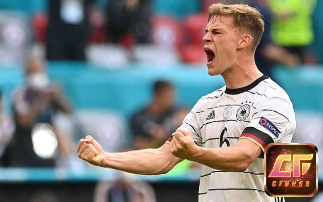 Joshua Kimmich là một tiền vệ đa tài đến từ câu lạc bộ Bayern Munich
