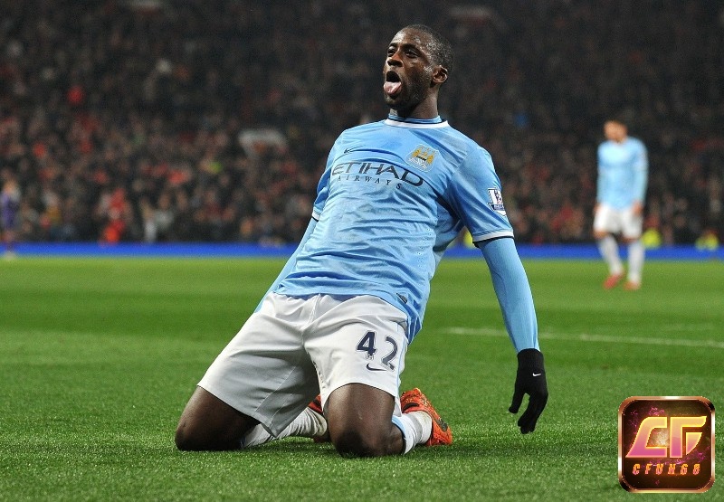 Tiền vệ hay nhất Ngoại hạng Anh - Yaya Toure