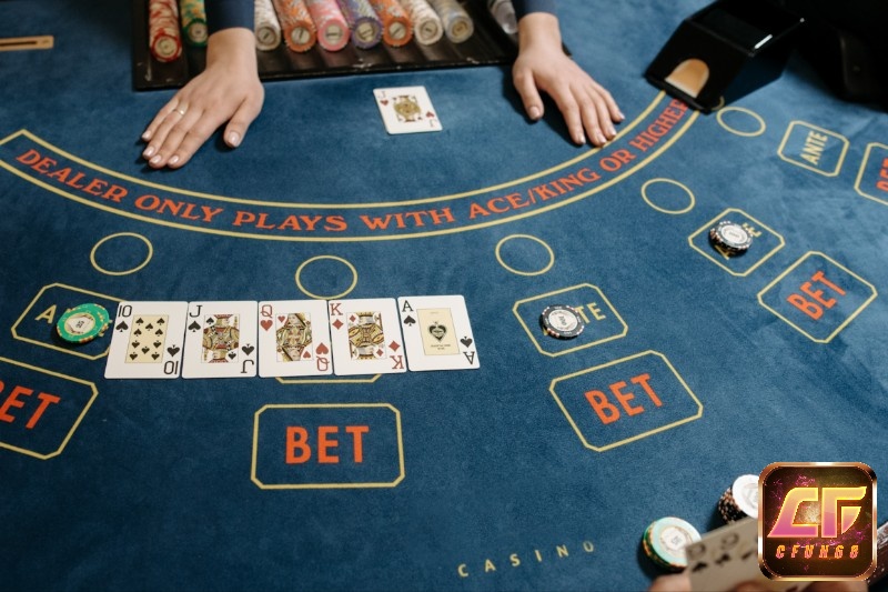 Nhiều người chơi baccarat theo dõi kết quả các ván trước để phát hiện xu hướng