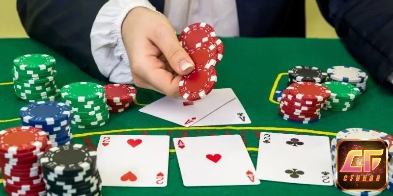 Biết khi nào nên dừng bluff là mẹo chơi poker hay/giỏi không kém phần quan trọng