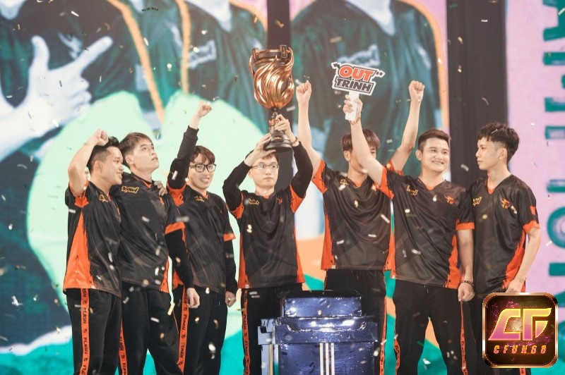 Không khí thi đấu sôi nổi tại các giải phong trào Liên Quân Mobile, PUBG Mobile do sinh viên và cộng đồng tổ chức.