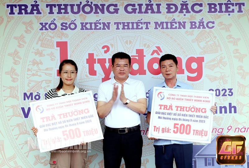 Xổ số kiến thiết vẫn giữ nét truyền thống trong quy trình lĩnh thưởng mang lại cảm giác chân thực và gần gũi cho người chơi trong so sánh xổ số kiến thiết vs Vietlott.